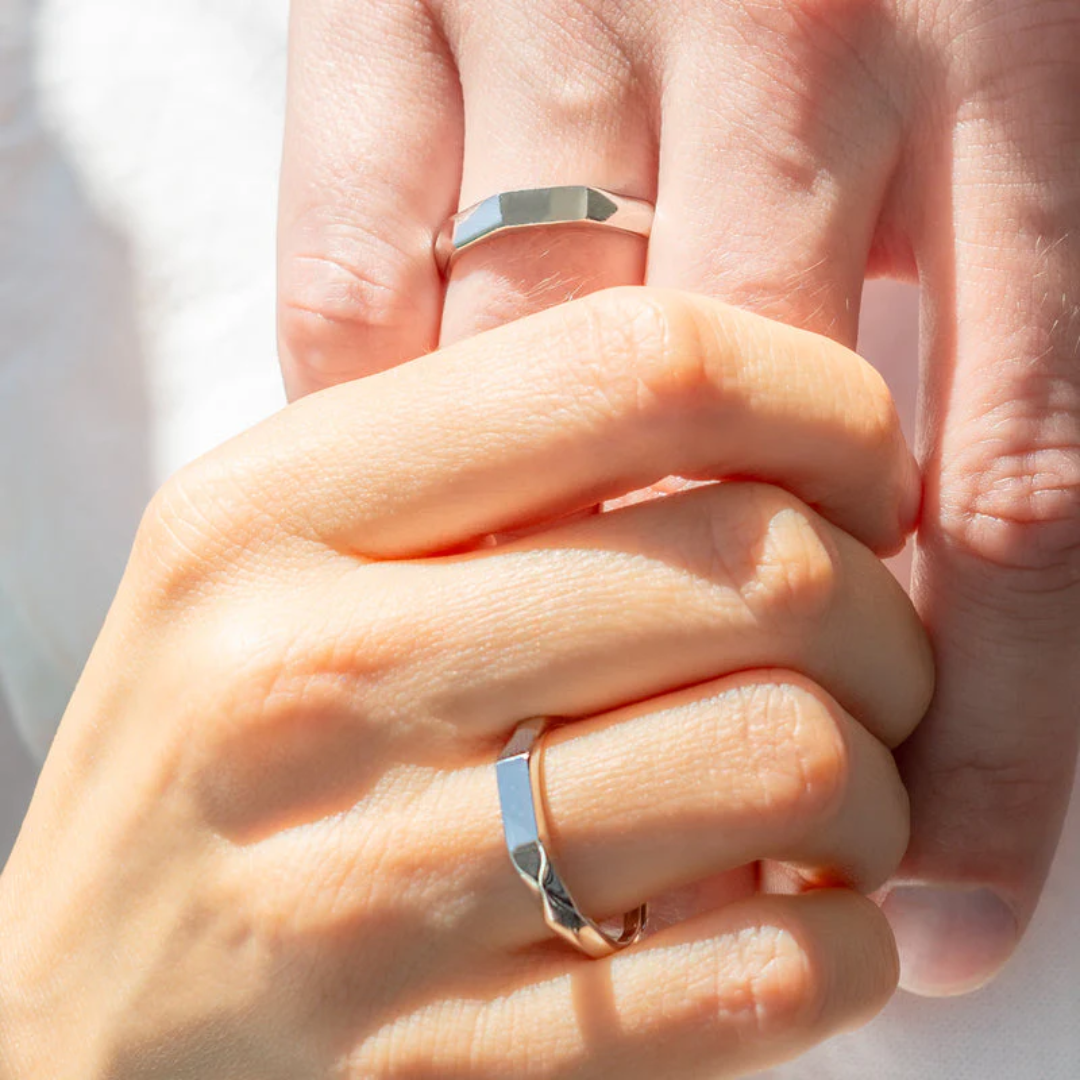 Light Sculpted Ring Set