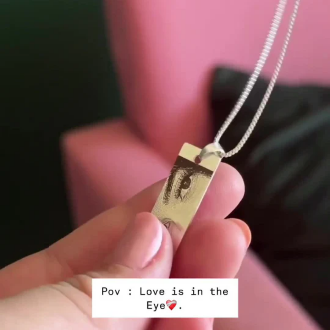 Exquisite Eye Engrave Necklace