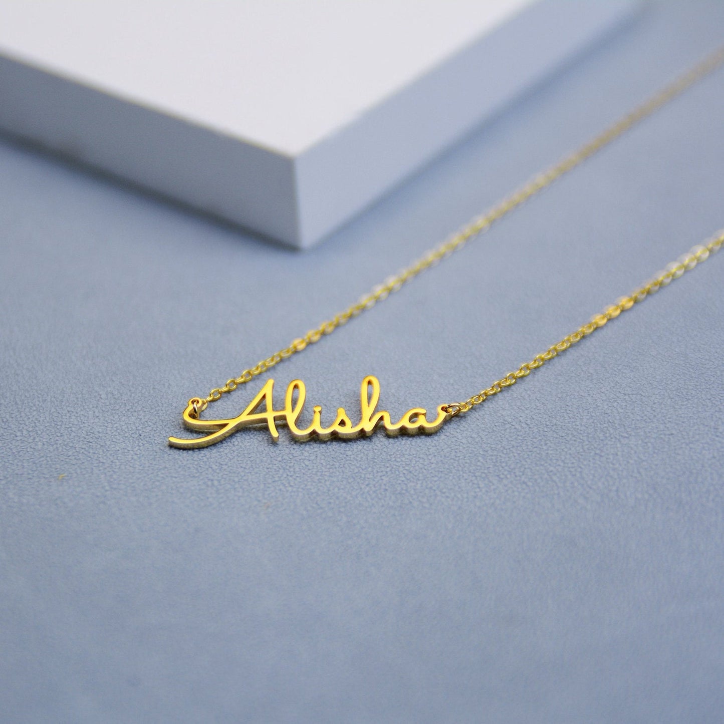Unique Minimalist Name Necklace